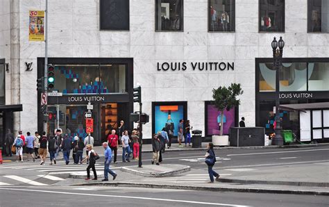 louis vuitton robbery|louis vuitton merchandise.